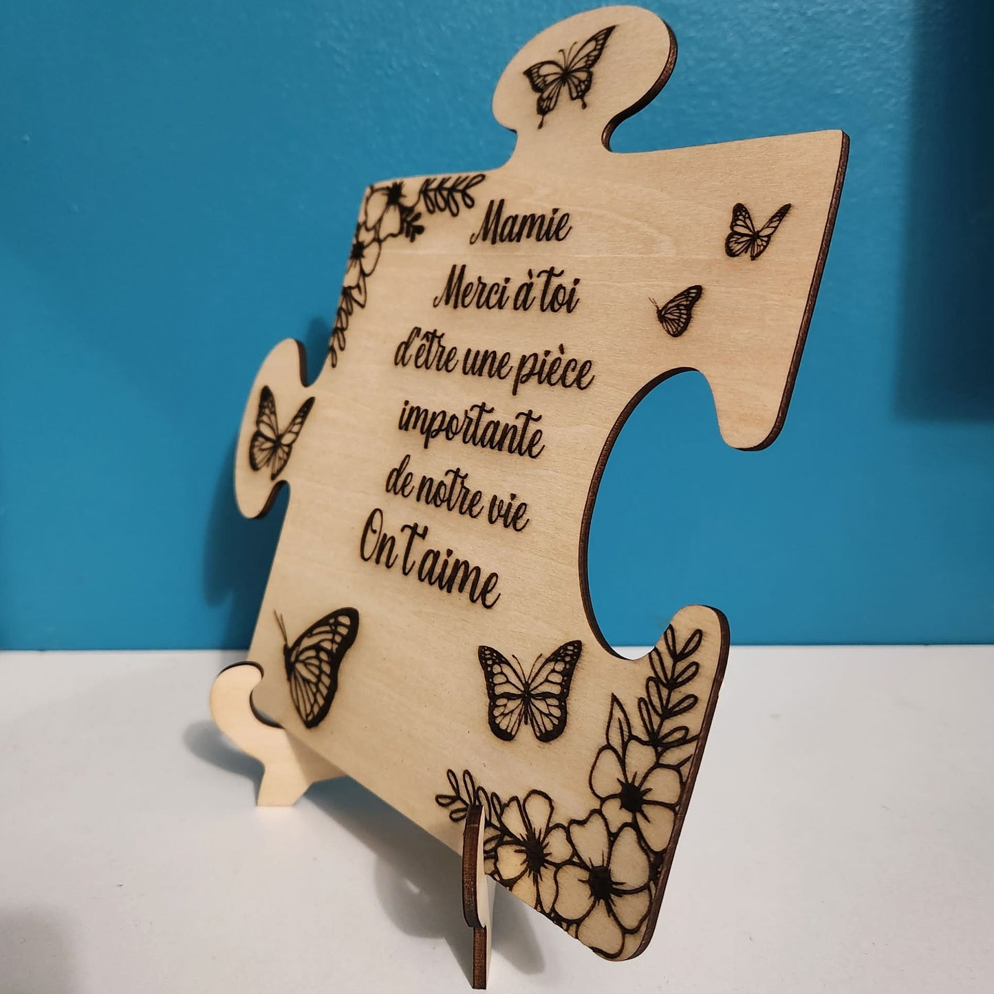Plaque puzzle en bois personnalisée – Message gravé (20×20 cm)