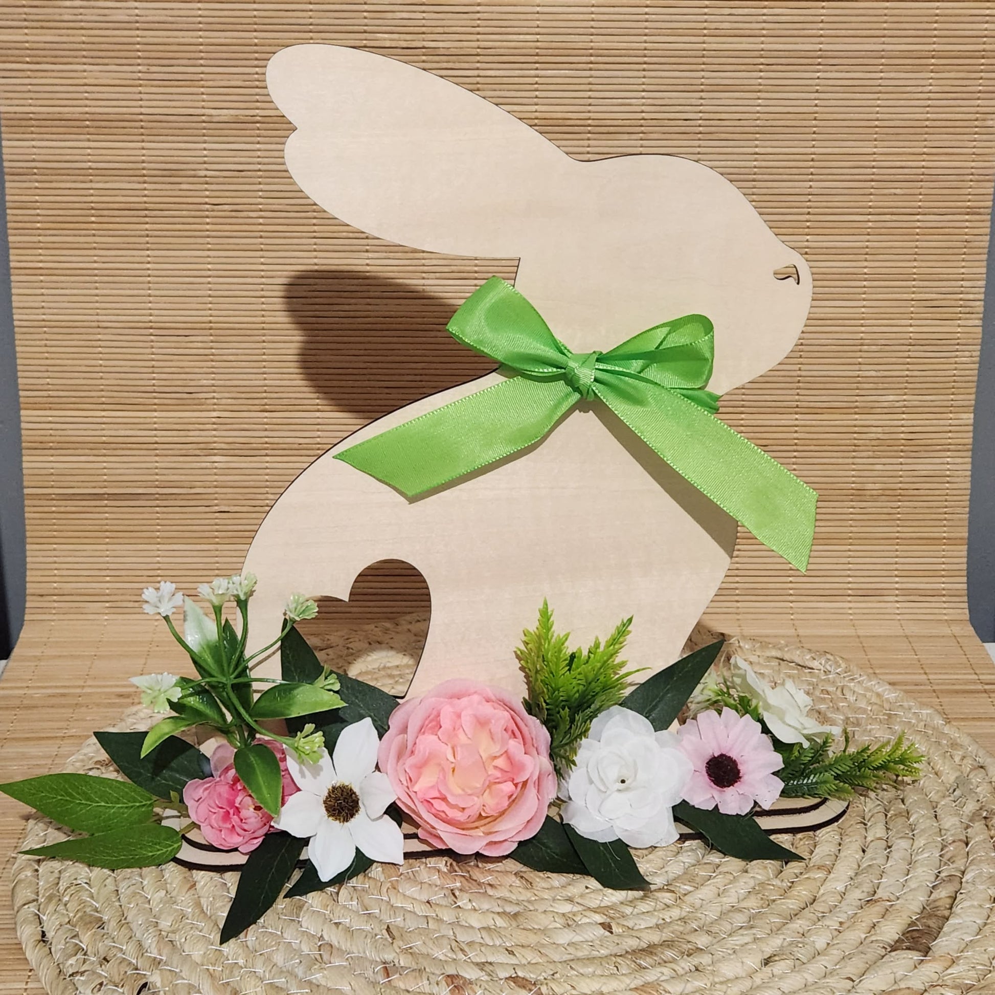 lapin-bois-fleurs-deco-paques