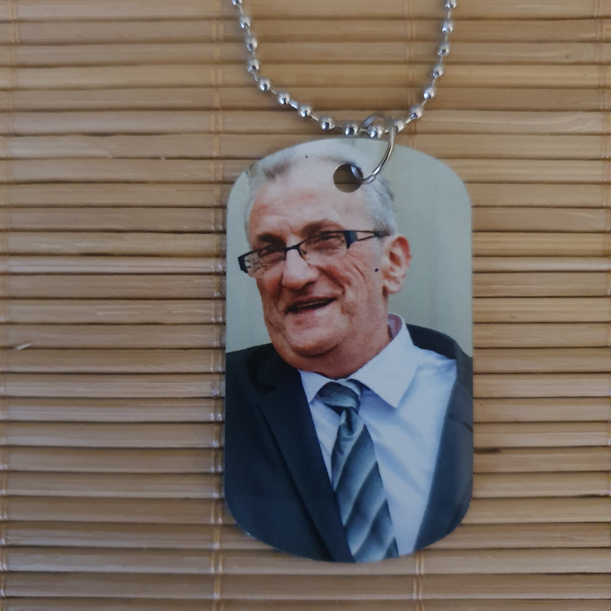 Zoom sur la plaque personnalisée photo haute qualité