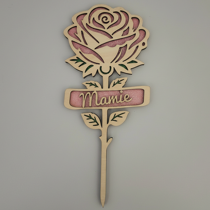 Rose éternelle en bois personnalisée Atelier Créations avec gravure prénom Mamie